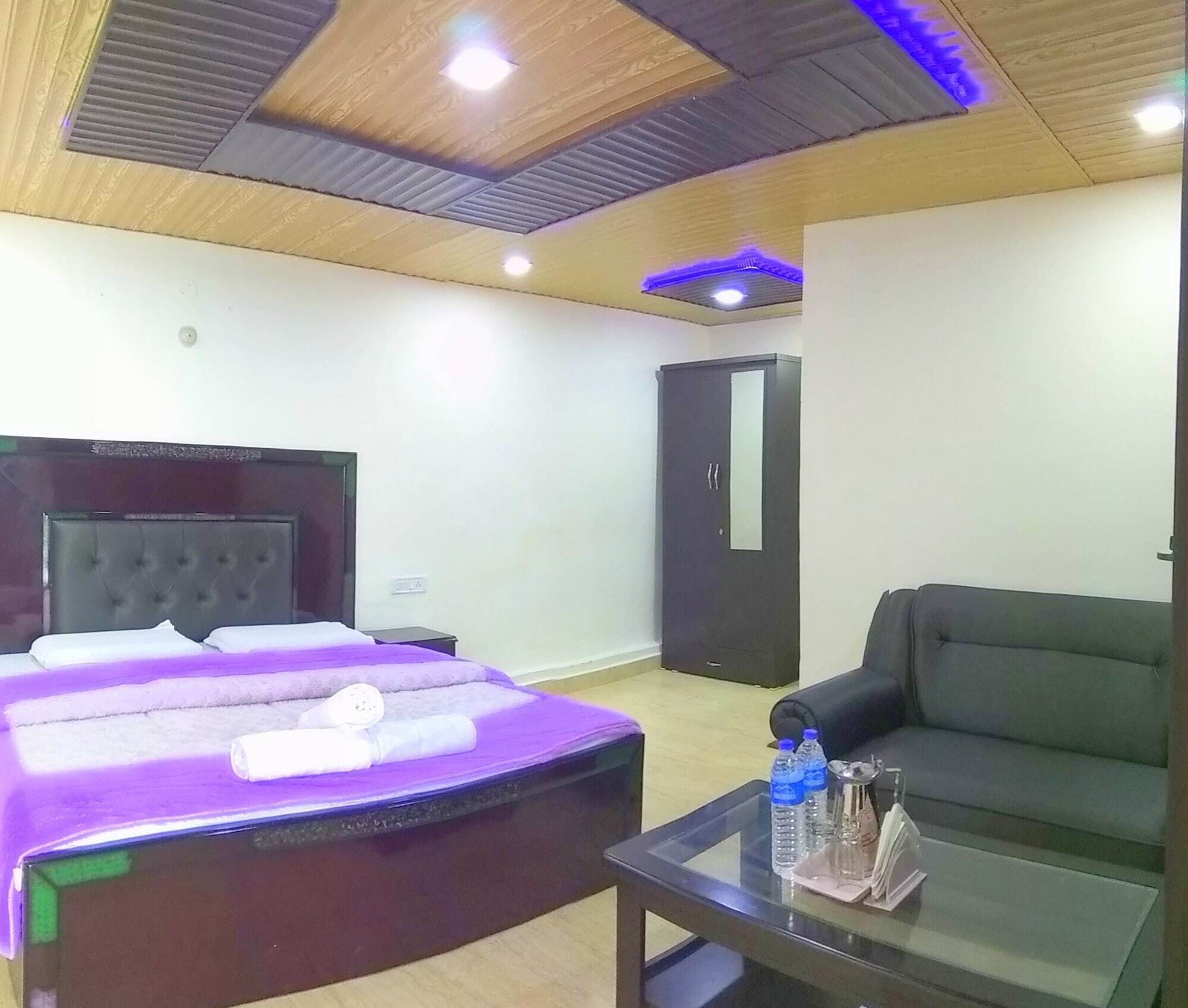 Hotel Himdhara, Dalhousie Exterior photo
